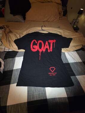 Fashion Nova Men Diamond Goat Short Sleeve Tee Black Red